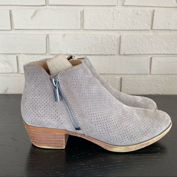 Lucky Brand Brielley Perforated Tan Suede Side Zip Booties Ankle Boots Size 6 - Picture 2 of 6